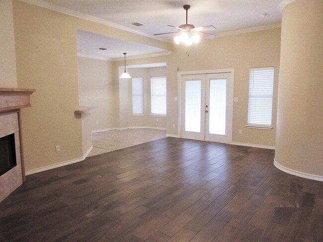 5930 Cornell Dr in Corpus Christi, TX - Building Photo - Building Photo