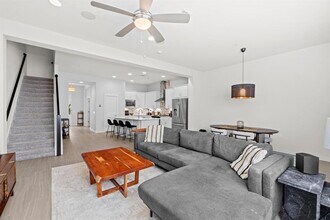 4615 Berkman Dr in Austin, TX - Building Photo - Building Photo