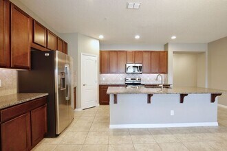 294 Merry Brook Cir in Sanford, FL - Building Photo - Building Photo
