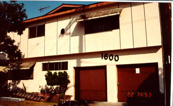 1600 Orizaba Ave in Long Beach, CA - Foto de edificio - Building Photo