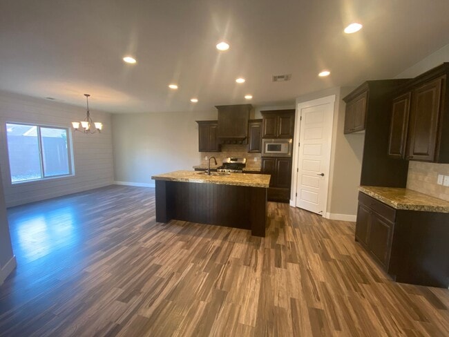 3257 W 2610 S in Hurricane, UT - Building Photo - Building Photo