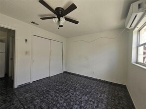 935 Nana Ave in Orlando, FL - Building Photo - Building Photo
