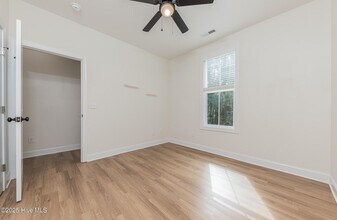 111 Hampton Ct in Jacksonville, NC - Building Photo - Building Photo