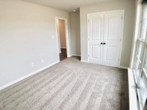980 S Berryvine Ln in Moss Bluff, LA - Building Photo - Building Photo