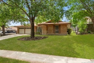 3646 Igo St in San Antonio, TX - Building Photo - Building Photo