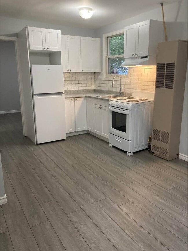 property at 106 Byron St