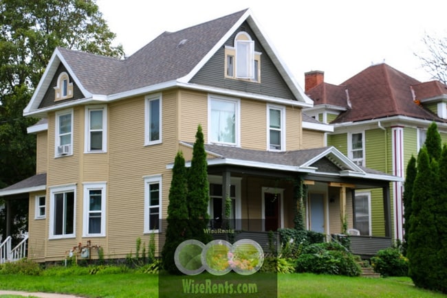property at 303 W Pleasant St