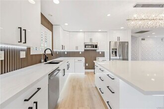 1459 W James Way in Anaheim, CA - Building Photo - Building Photo