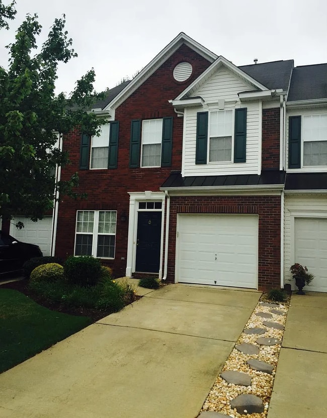 property at 38 Comanche Trl