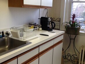 53 Manchester Rd, Unit 5 in Brookline, MA - Building Photo - Building Photo