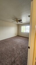 2510 Hartnell Ave, Unit 9 in Redding, CA - Foto de edificio - Building Photo