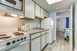 2300 N Ocean Blvd in Myrtle Beach, SC - Building Photo - Building Photo