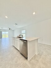 1240 Tyler Lp in Winter Haven, FL - Building Photo - Building Photo
