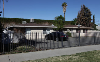 8745 Indiana Ave in Riverside, CA - Building Photo