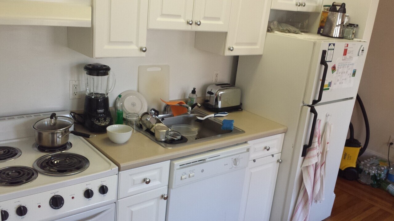 17 Fairbanks St, Unit 19-23 in Brookline, MA - Building Photo