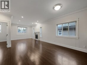 6975 Dunblane Ave in Burnaby, BC - Building Photo - Building Photo