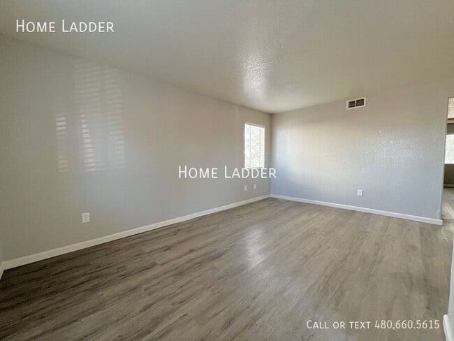 property at 4961 S Park Ave