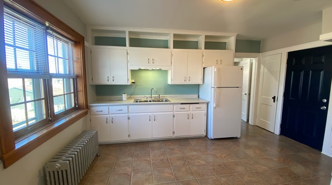 1802 E Howard Ave, Unit 3