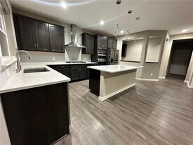 9876 Ambrose Rd in Woodbury, MN - Building Photo