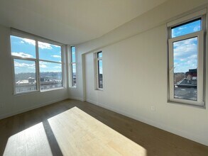 60 Brighton Ave, Unit 519 in Boston, MA - Building Photo - Building Photo