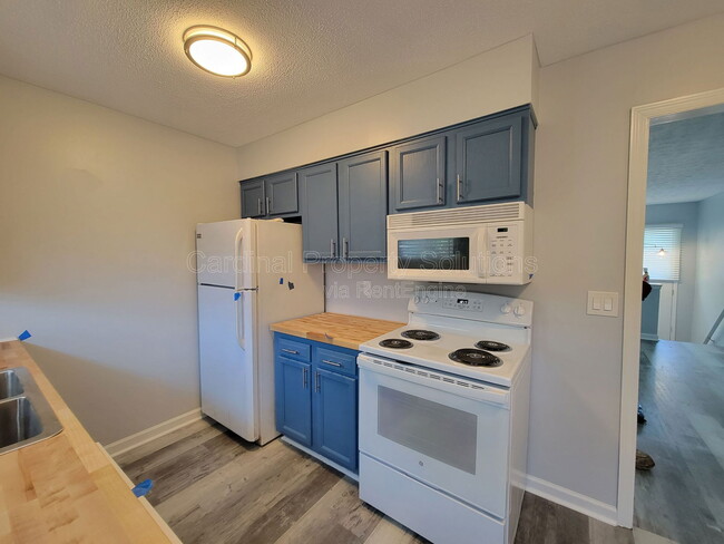 7831 Glen Orchard Dr in Cincinnati, OH - Building Photo - Building Photo
