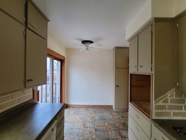 605 Clark Ave in Rothschild, WI - Building Photo - Building Photo