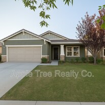 1349 Edelweiss Dr in Beaumont, CA - Building Photo