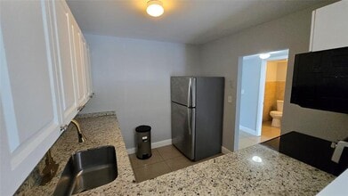 15201 NE 6th Ave in Miami, FL - Building Photo - Building Photo
