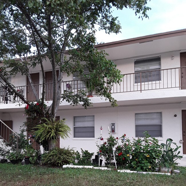 6551 SW 46th St Apartments and Nearby Davie Apartments For Rent Davie, FL