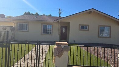 2391 Heather St in Simi Valley, CA - Building Photo - Building Photo