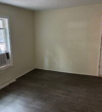 107 State St in Bardstown, KY - Building Photo - Building Photo