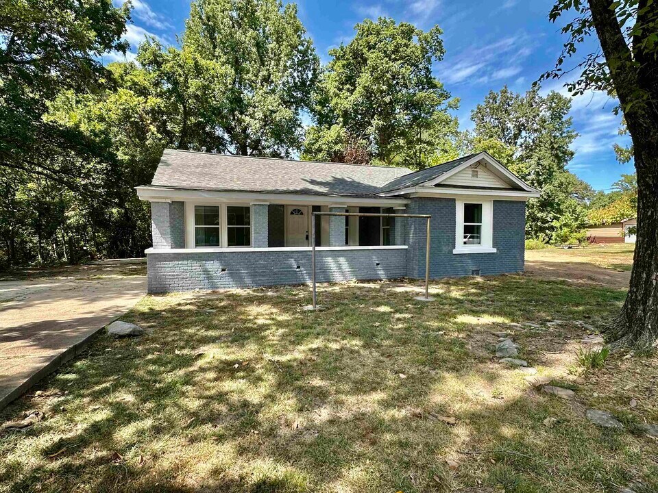 2929 Munford Giltedge Rd in Munford, TN - Building Photo