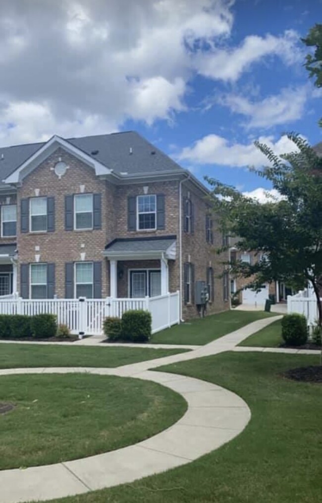 1120 Winsford Ln in Chesapeake, VA - Building Photo - Building Photo