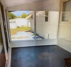 7849 SE Eagle Ave in Hobe Sound, FL - Building Photo - Building Photo