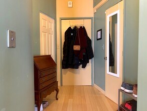 12 Stoneholm St, Unit 521 in Boston, MA - Building Photo - Building Photo