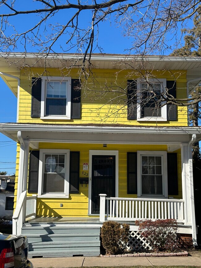923 Wayne Ave Rentals in York, PA