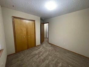 1706 W 8th Terrace in Knob Noster, MO - Building Photo - Building Photo