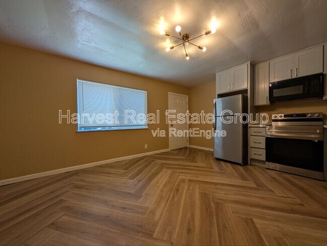 14772 Midland Rd in San Leandro, CA - Building Photo - Building Photo