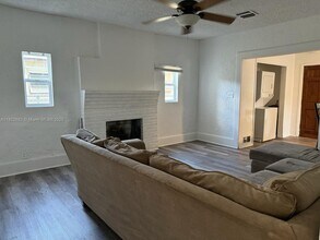 1932 Dewey St in Hollywood, FL - Building Photo - Building Photo