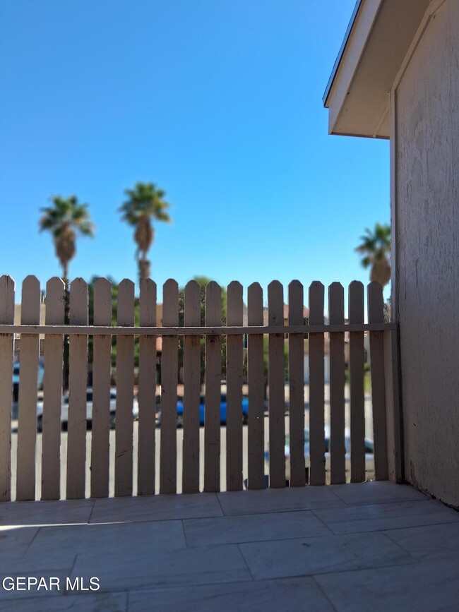 3119 Voss Dr in El Paso, TX - Building Photo - Building Photo