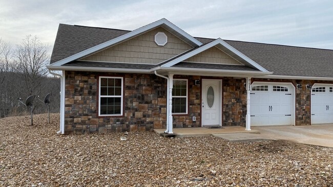 21028 Halifax Dr in St. Robert, MO - Building Photo - Building Photo