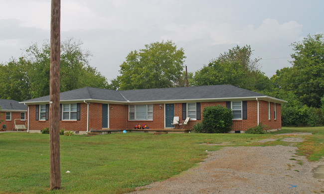 104 Elaine Dr in Columbia, TN - Building Photo - Building Photo