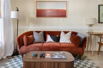 1583 Braeburn Dr SE in Atlanta, GA - Building Photo - Building Photo