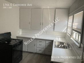 1764 E Cherokee Ave in Enid, OK - Foto de edificio - Building Photo