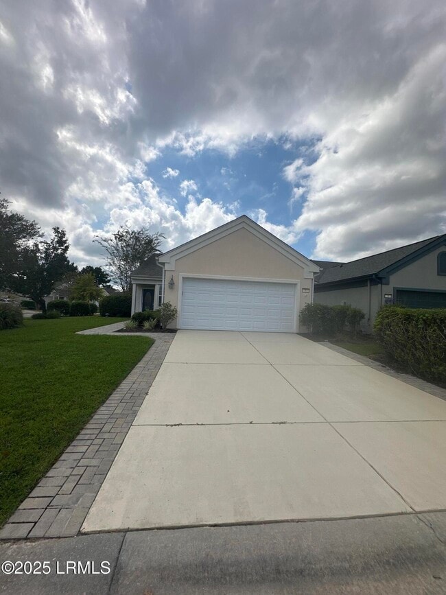 1 Pomegranate Ln in Bluffton, SC - Building Photo - Building Photo