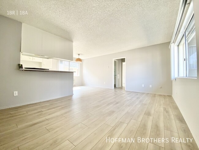 property at 3337 S Canfield Ave