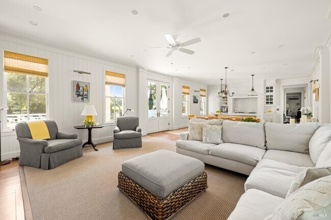 989 Rutherford Rd in Napa, CA - Building Photo - Building Photo