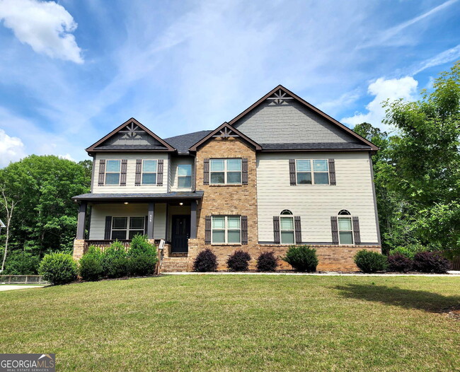 property at 525 Twelve Oaks Dr
