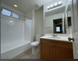 8675 Falmouth Ave in Los Angeles, CA - Building Photo