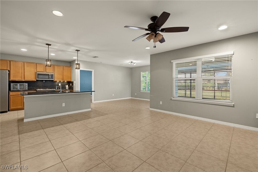 7765 Mikasa Dr in Punta Gorda, FL - Building Photo